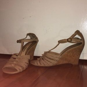 Audrey Brooke Wedges